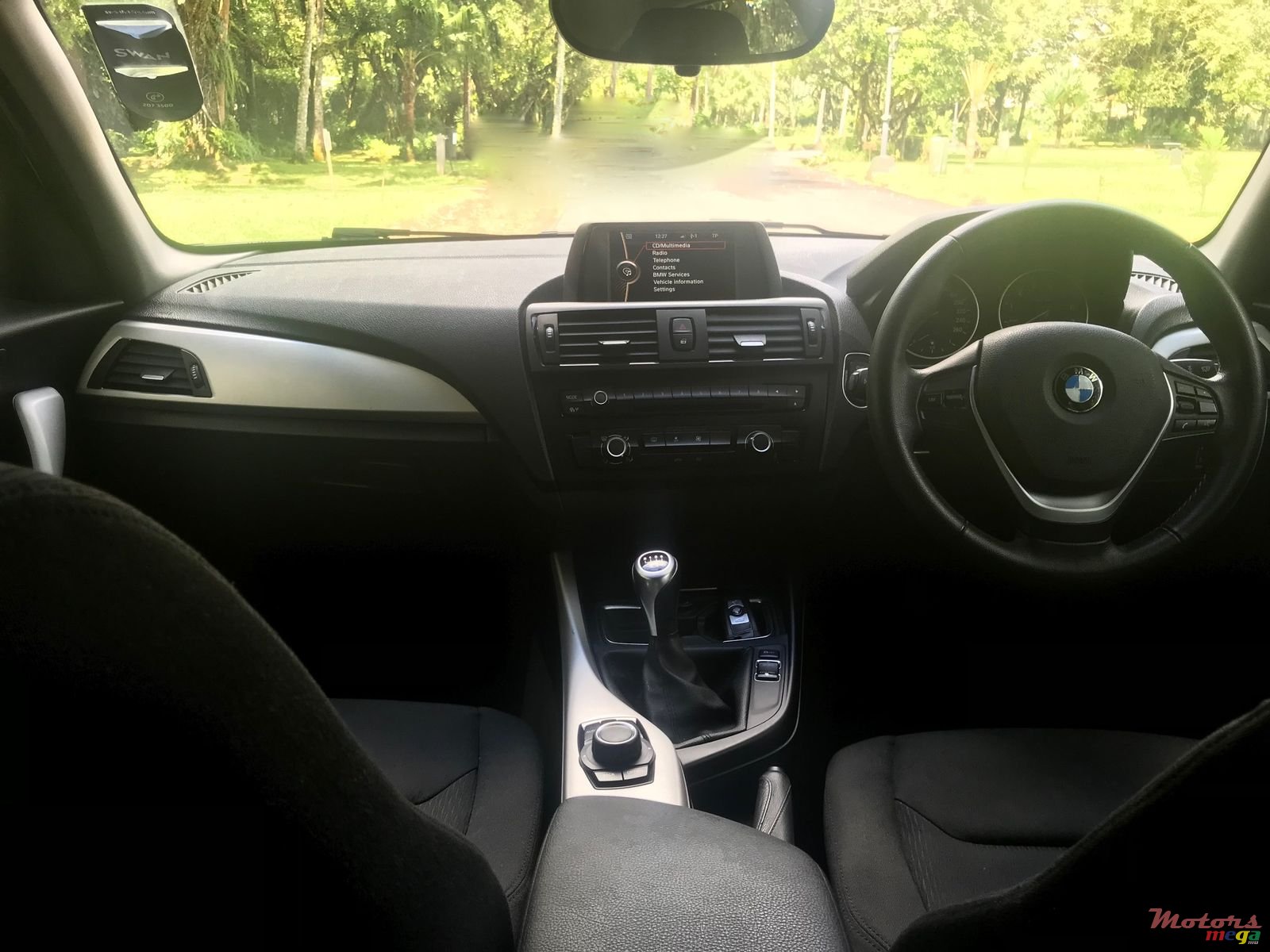 2011' BMW 116 photo #7