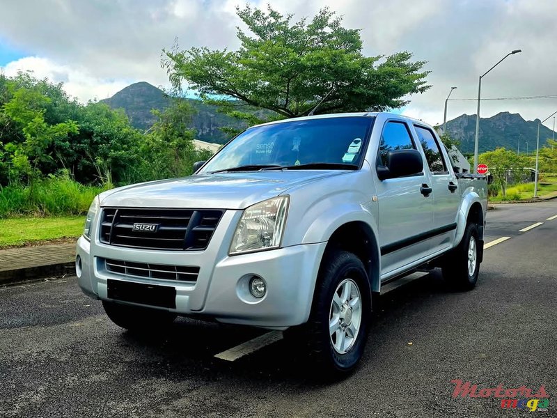 2011' Isuzu Pick up KB 250 Turbo photo #1