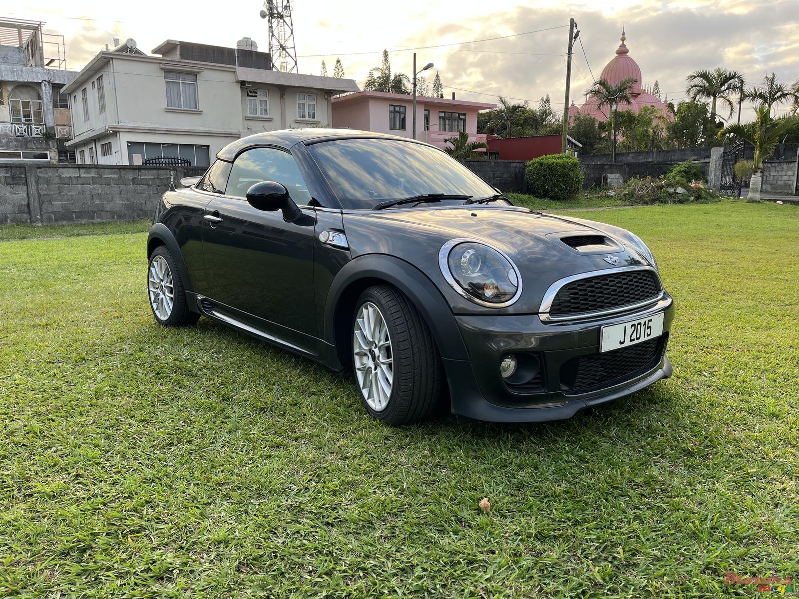 2013' MINI Cooper S 1.6 Turbo Coupe (JCW Kit) photo #1