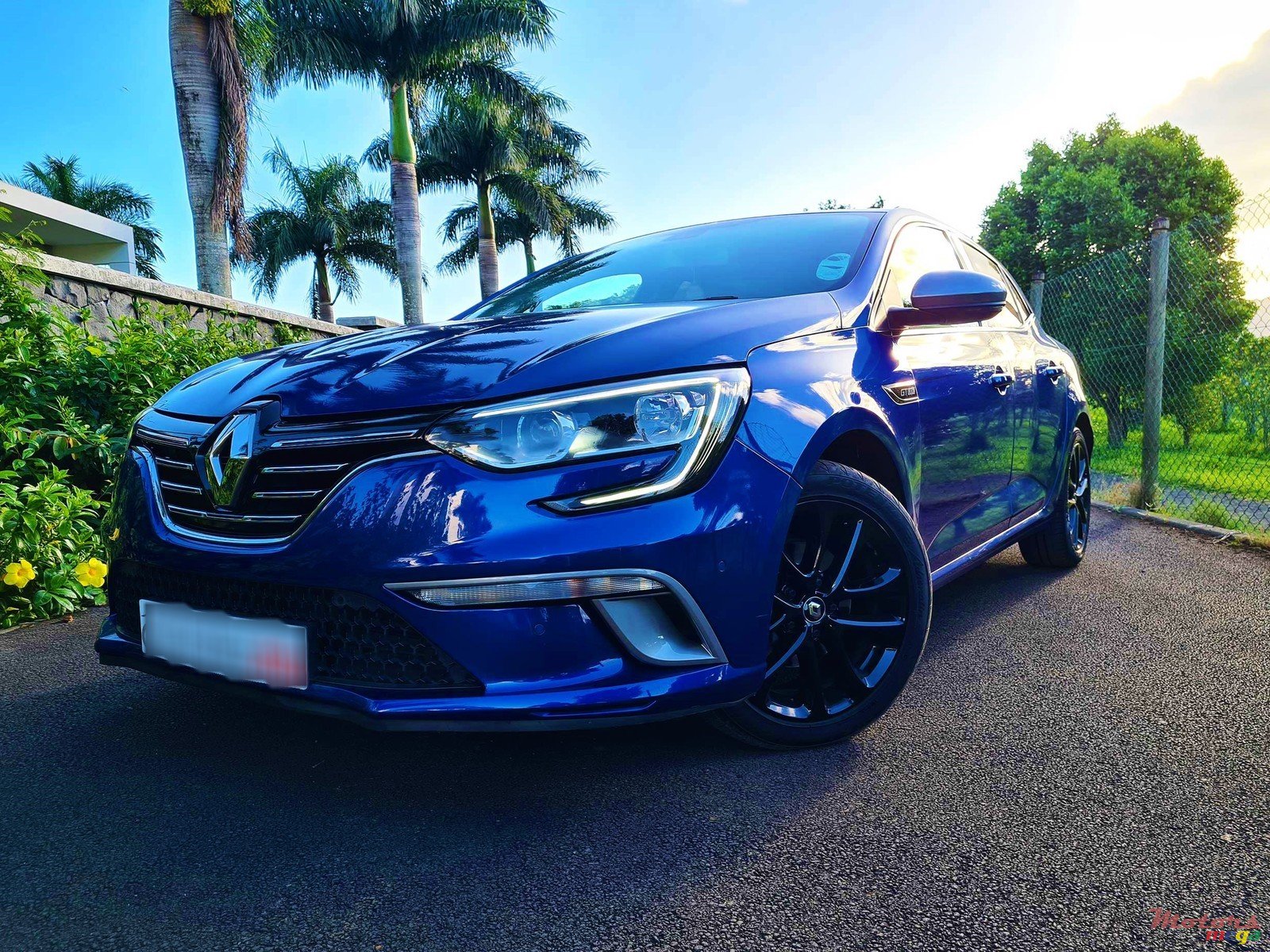 2017' Renault Megane 1.2 GT Line photo #1