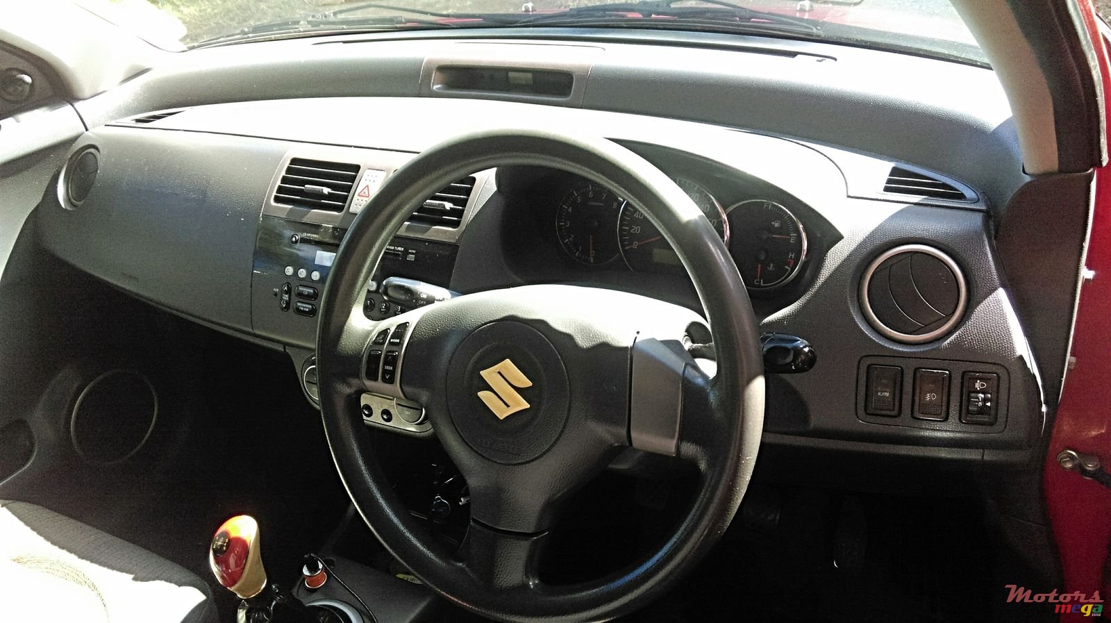 2008' Suzuki Swift photo #4