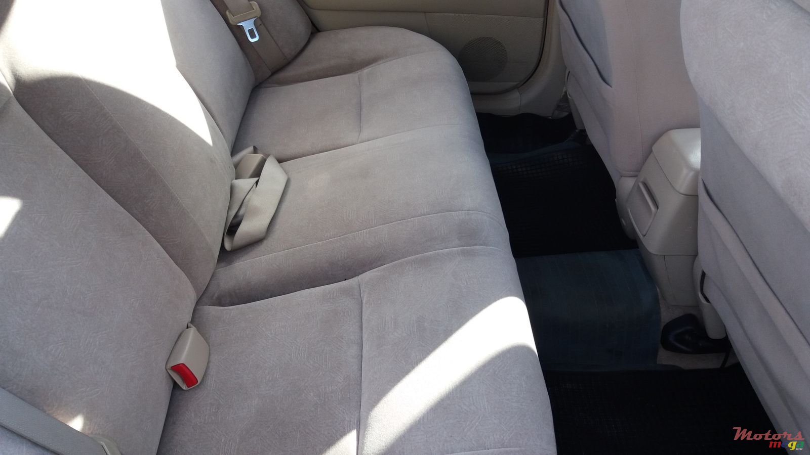 2002' Toyota Corolla photo #4