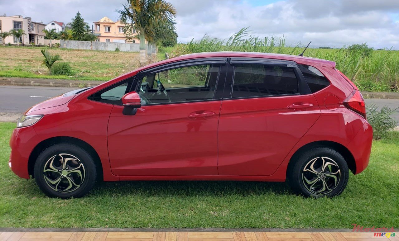 2016' Honda Fit photo #1