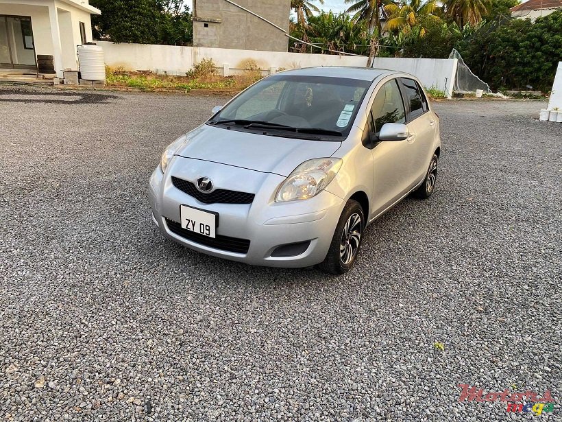 2009' Toyota vitz 1300cc photo #1