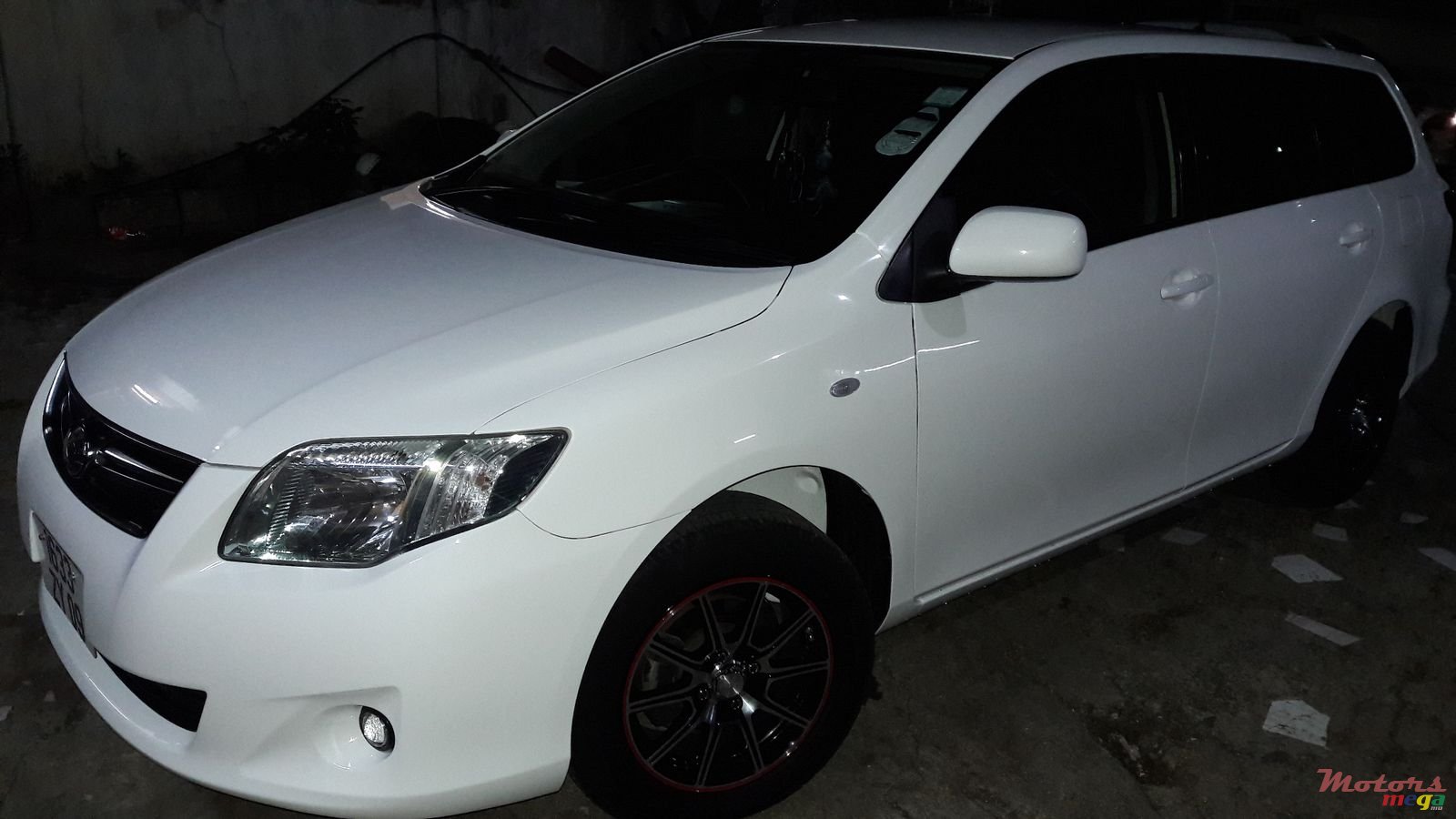 2009' Toyota Corolla photo #4