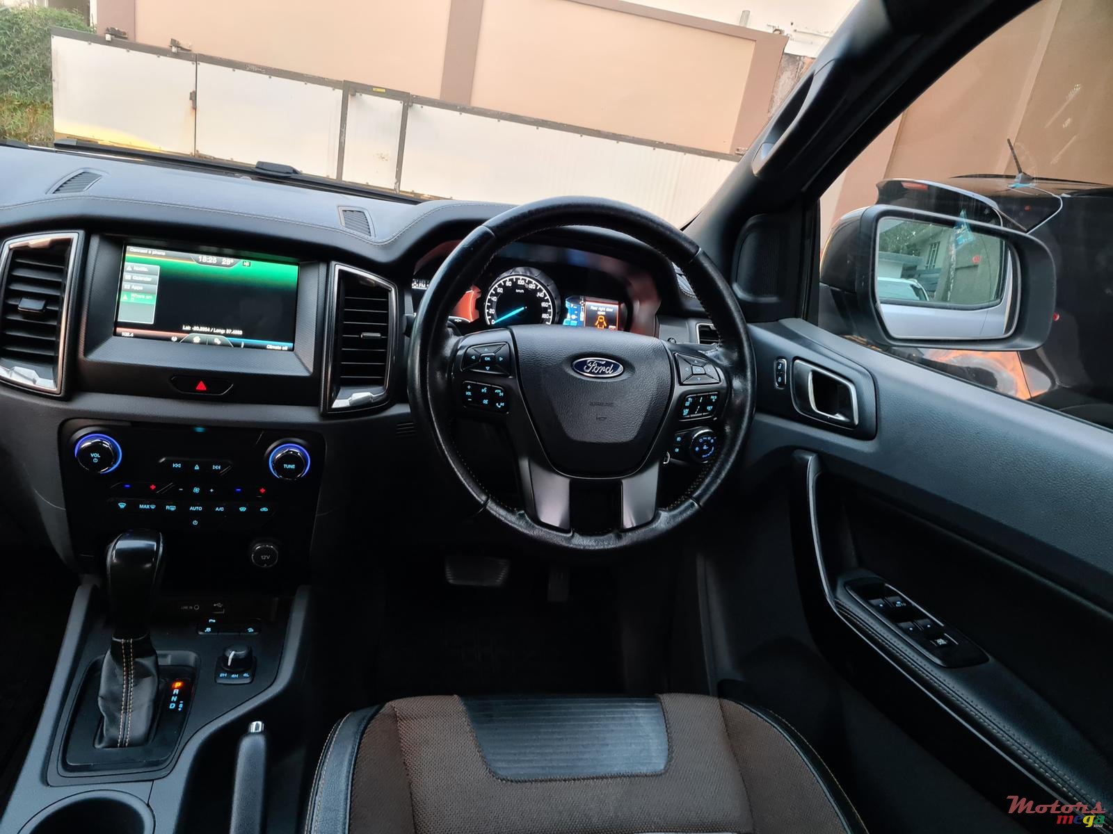 2016' Ford Wildtrak 3.2 auto photo #3