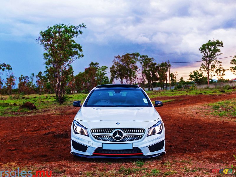 2014' Mercedes-Benz CLA 200 photo #4