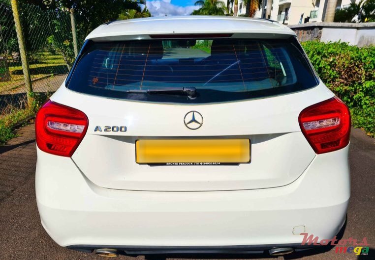 2014' Mercedes-Benz A 200 photo #7