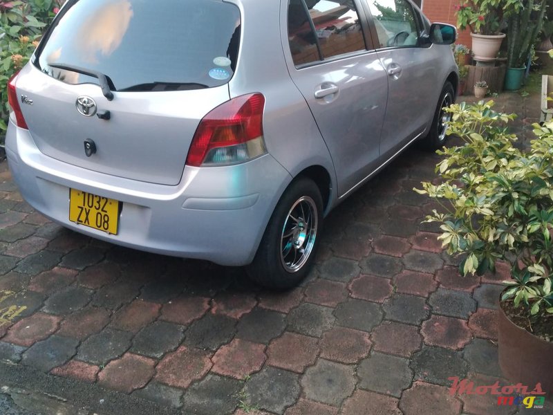 2008' Toyota Vitz alloyed wheel photo #3