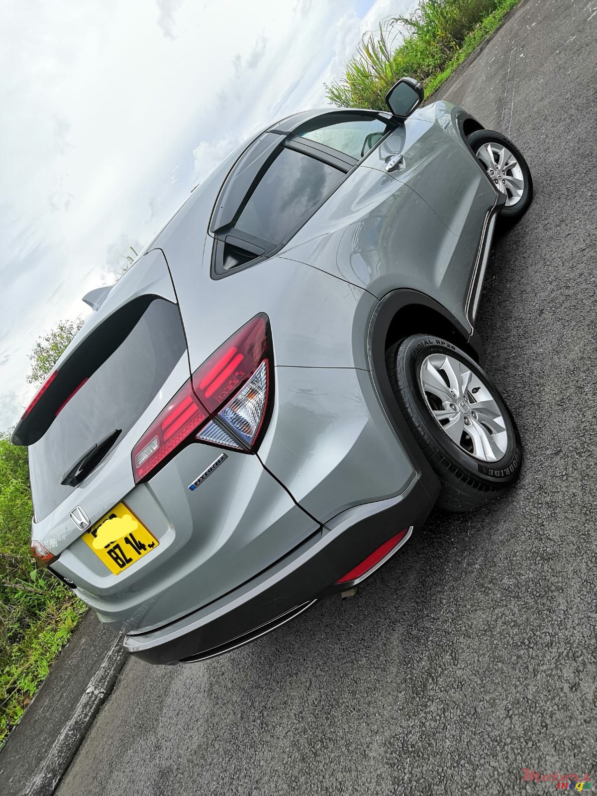 2014' Honda Vezel photo #2