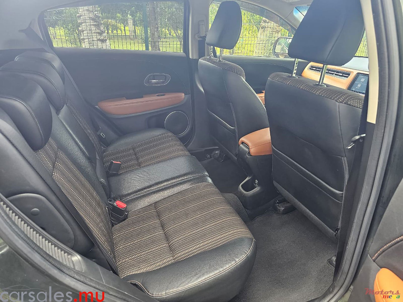 2017' Honda Vezel Z 1.5 photo #5