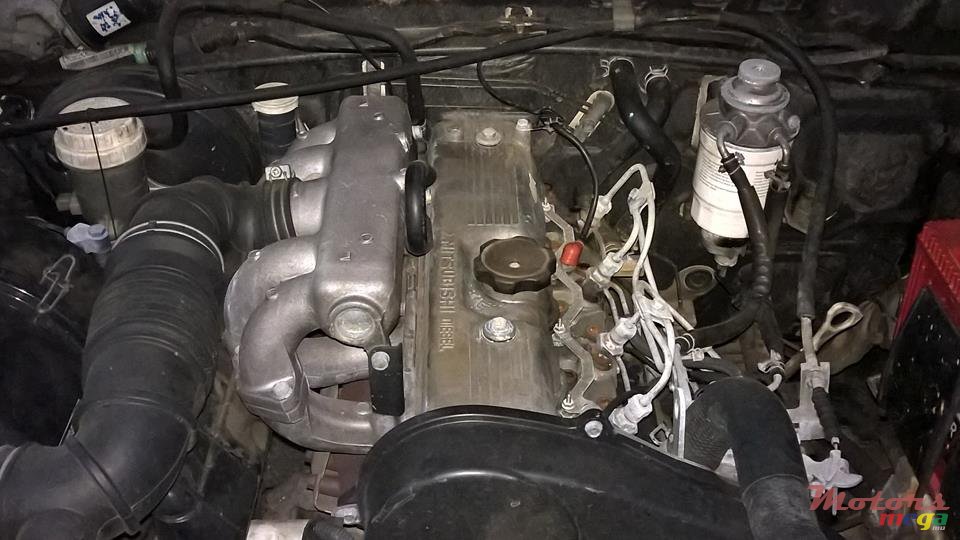 2007' Mitsubishi 2X4 photo #3