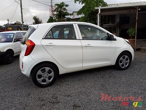 2013' Kia Picanto photo #3