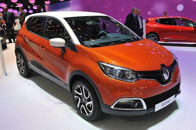 2013 Renault Captur Features Zip-Off Seat Covers, Crisper Drawer Glovebox 