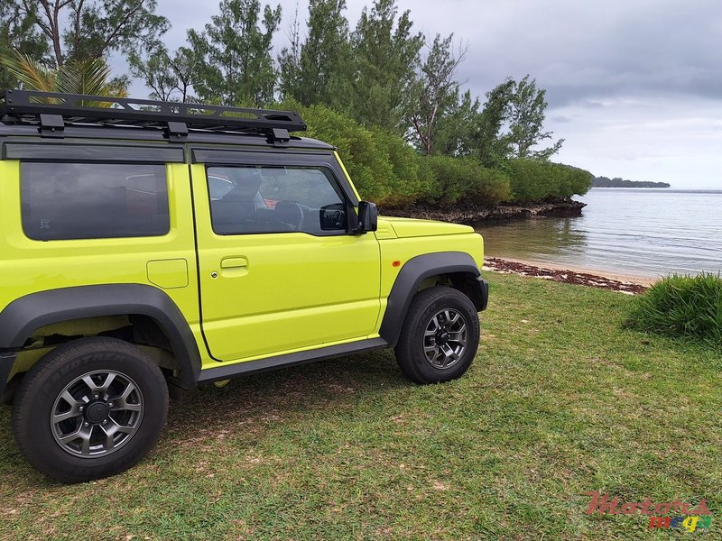 2022' Suzuki Jimny photo #2