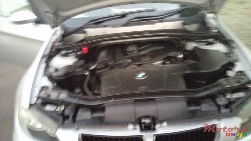 2006' BMW 320i photo #5