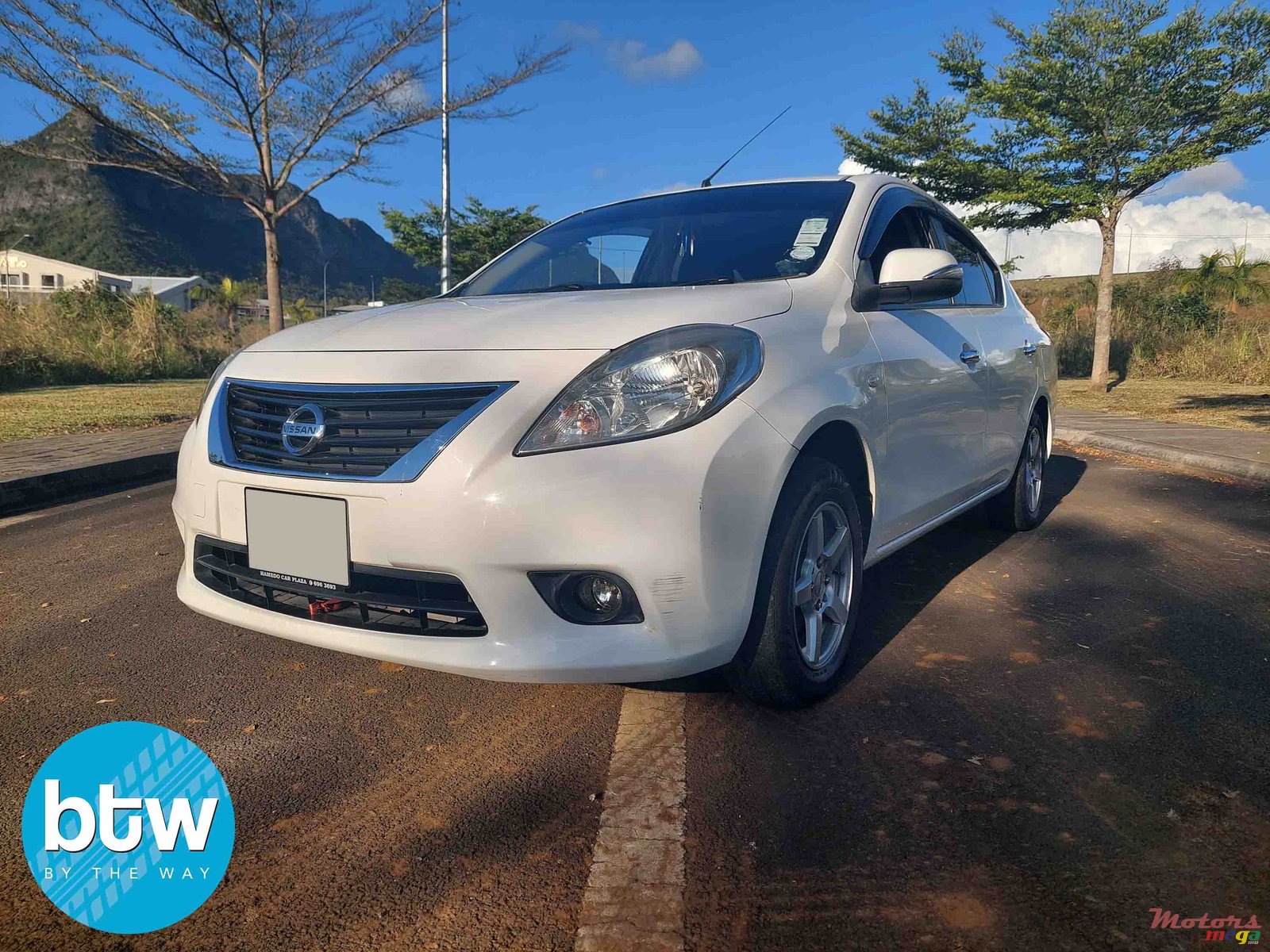 2014' Nissan Almera photo #2