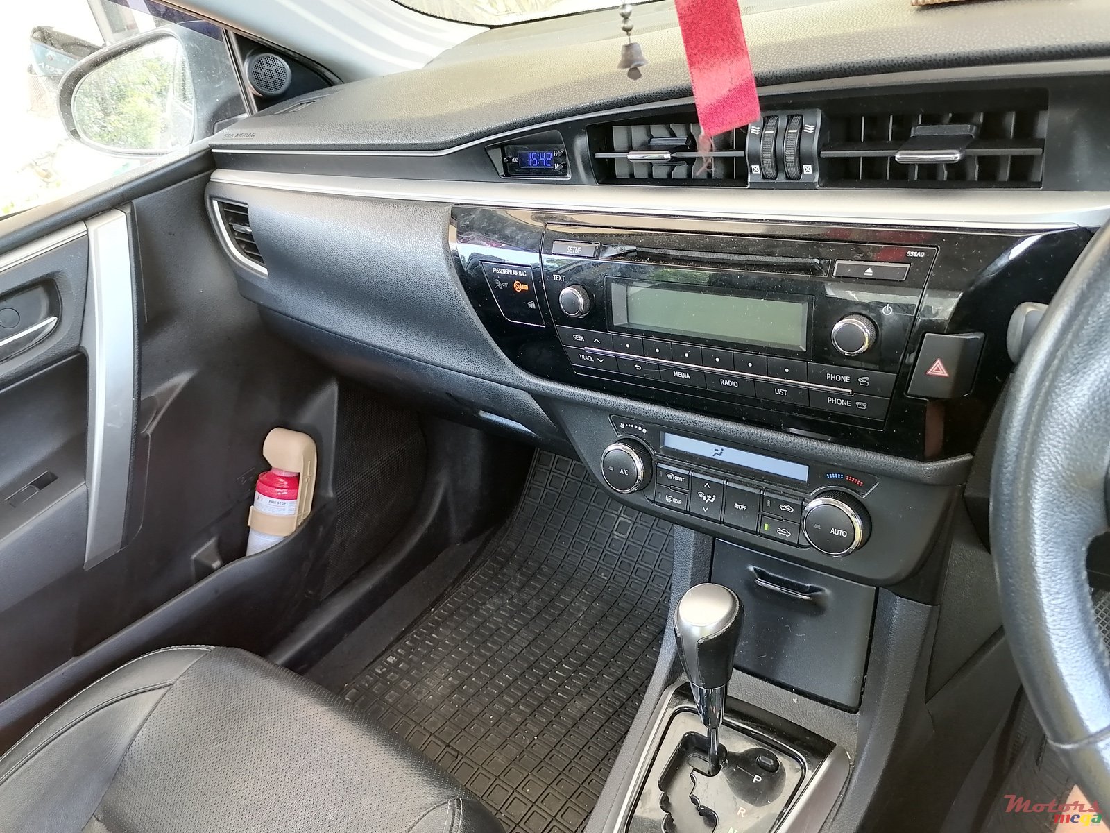 2014' Toyota Corolla photo #4