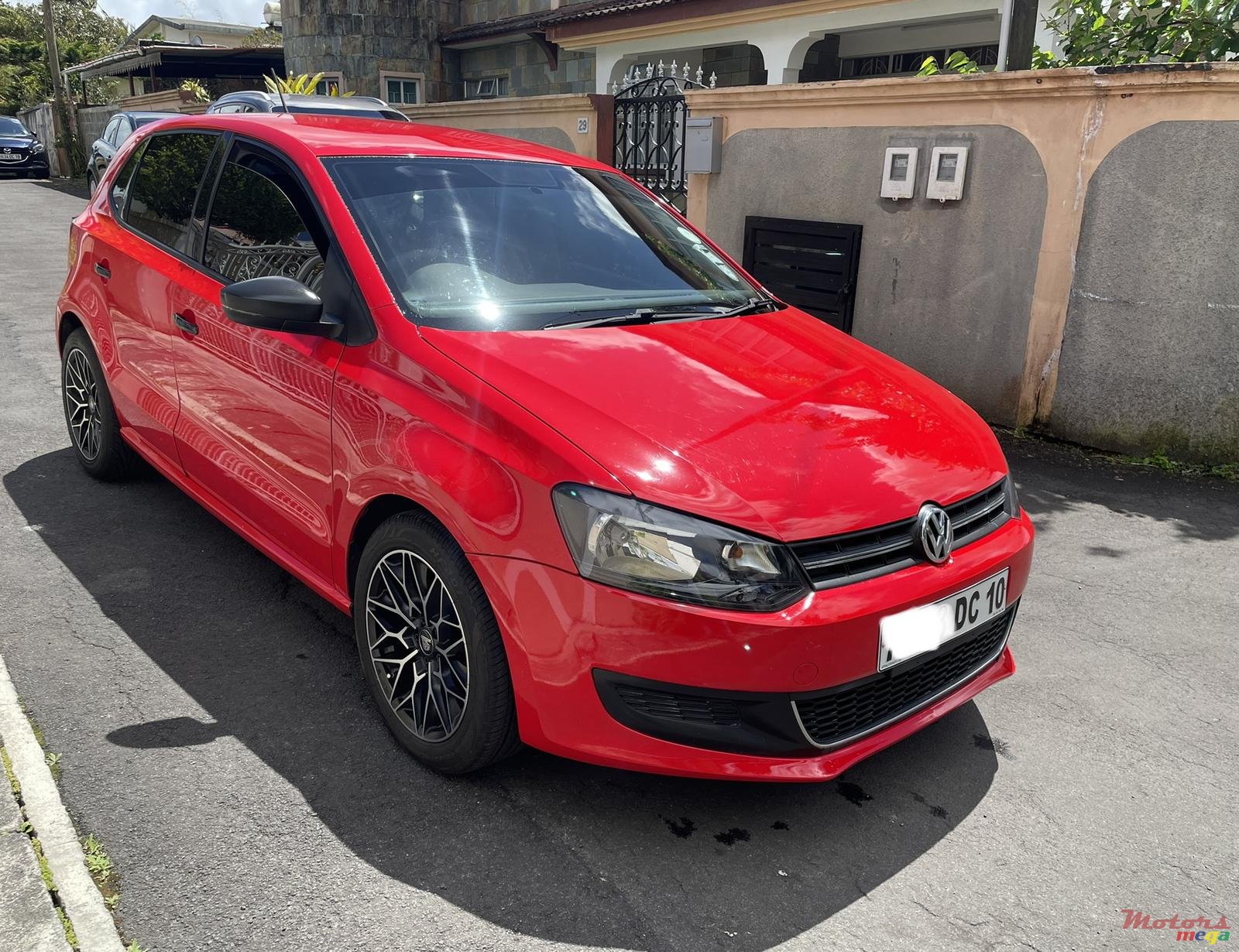 2010' Volkswagen Polo 1.4 Automatic photo #6