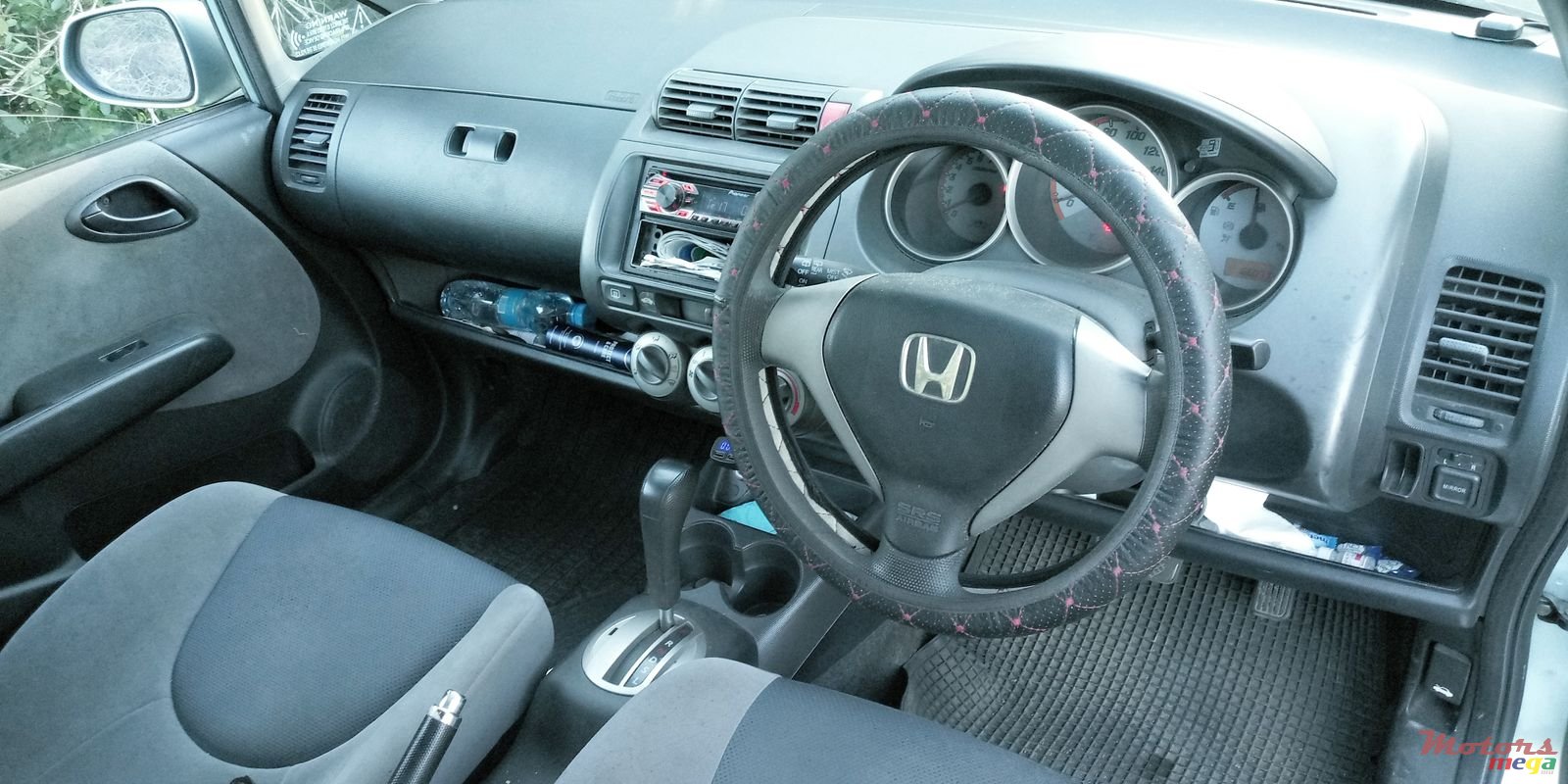 2004' Honda Fit photo #7