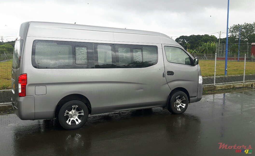 2013' Nissan Urvan NV350 photo #3