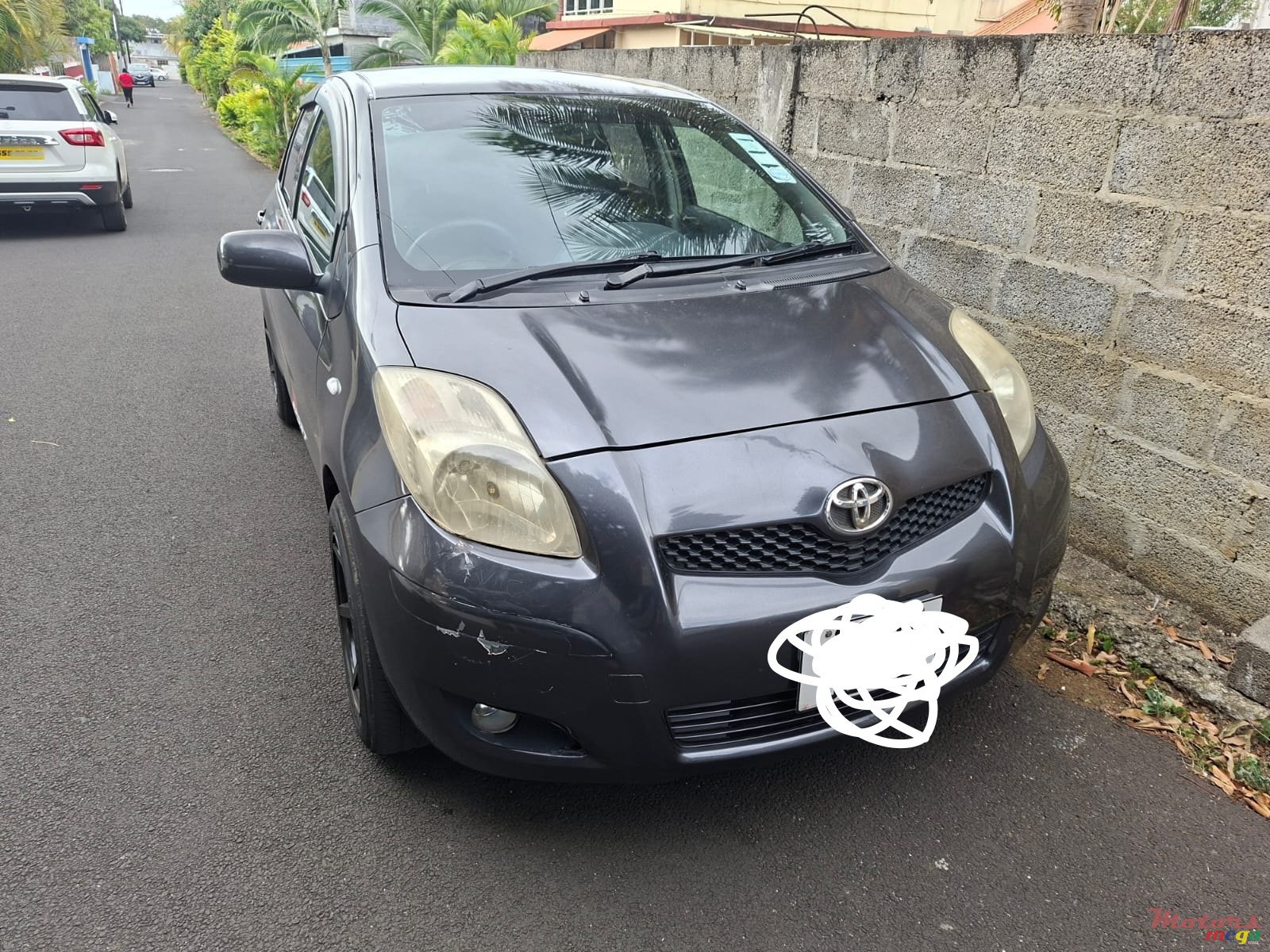 2010' Toyota Yaris photo #1