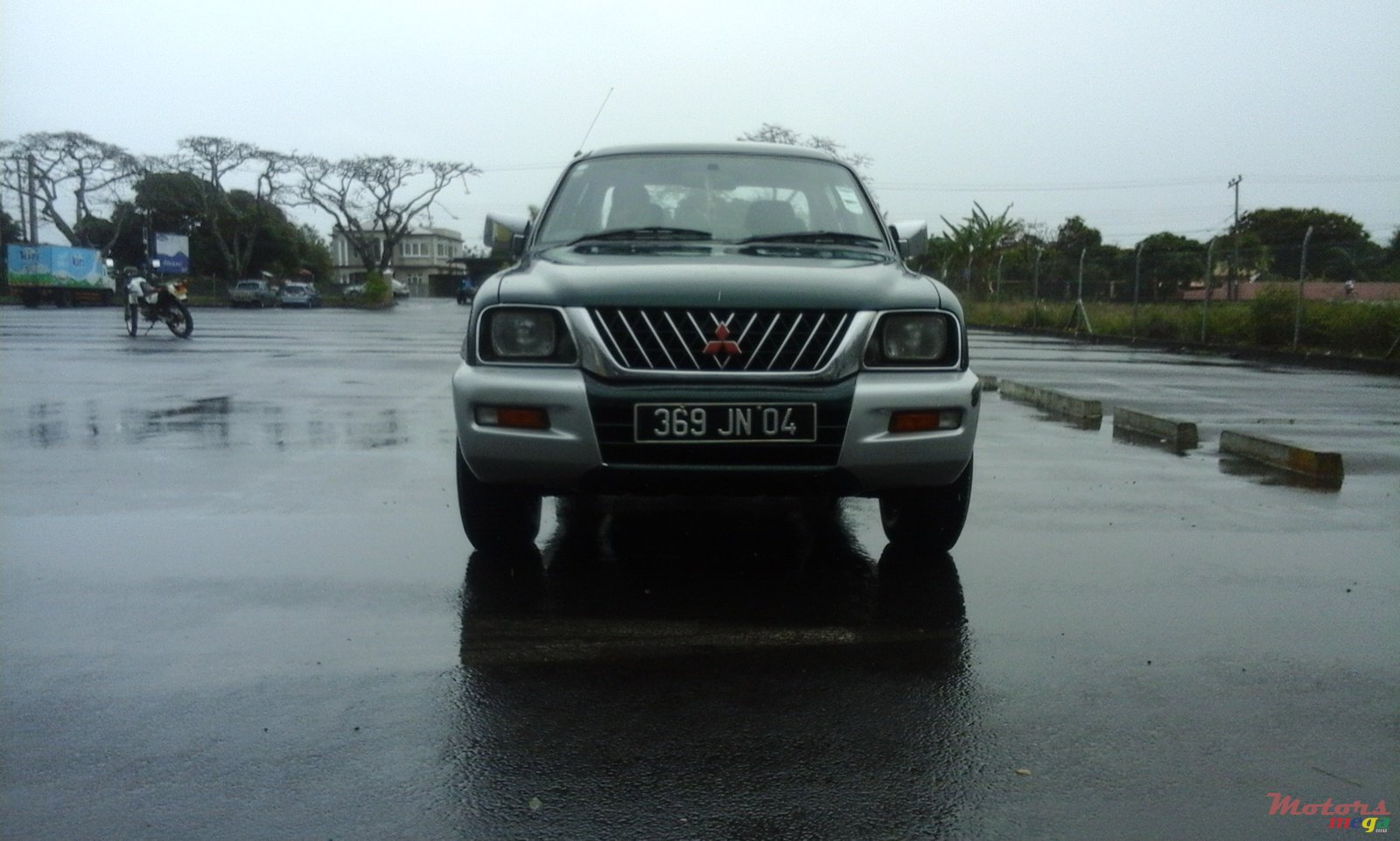 2004' Mitsubishi L 200 photo #1
