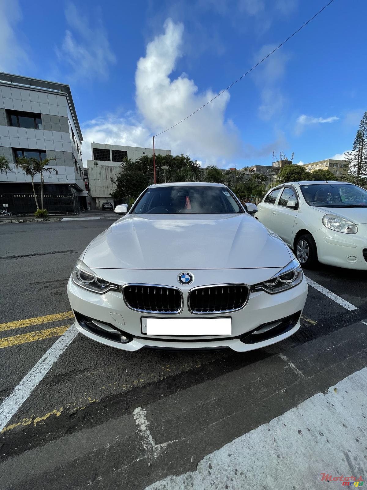 2014' BMW 3 Series photo #1