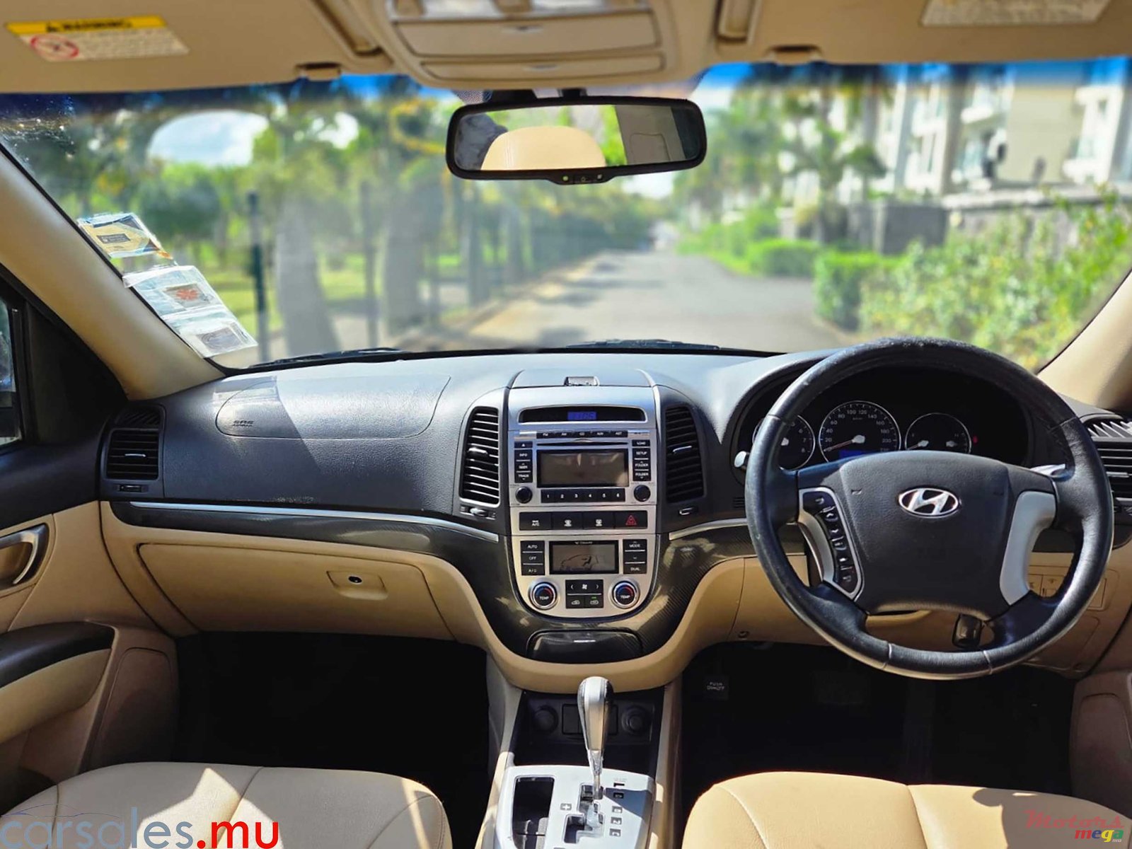 2010' Hyundai Santa Fe 2.4 GLS 7 Seater photo #6