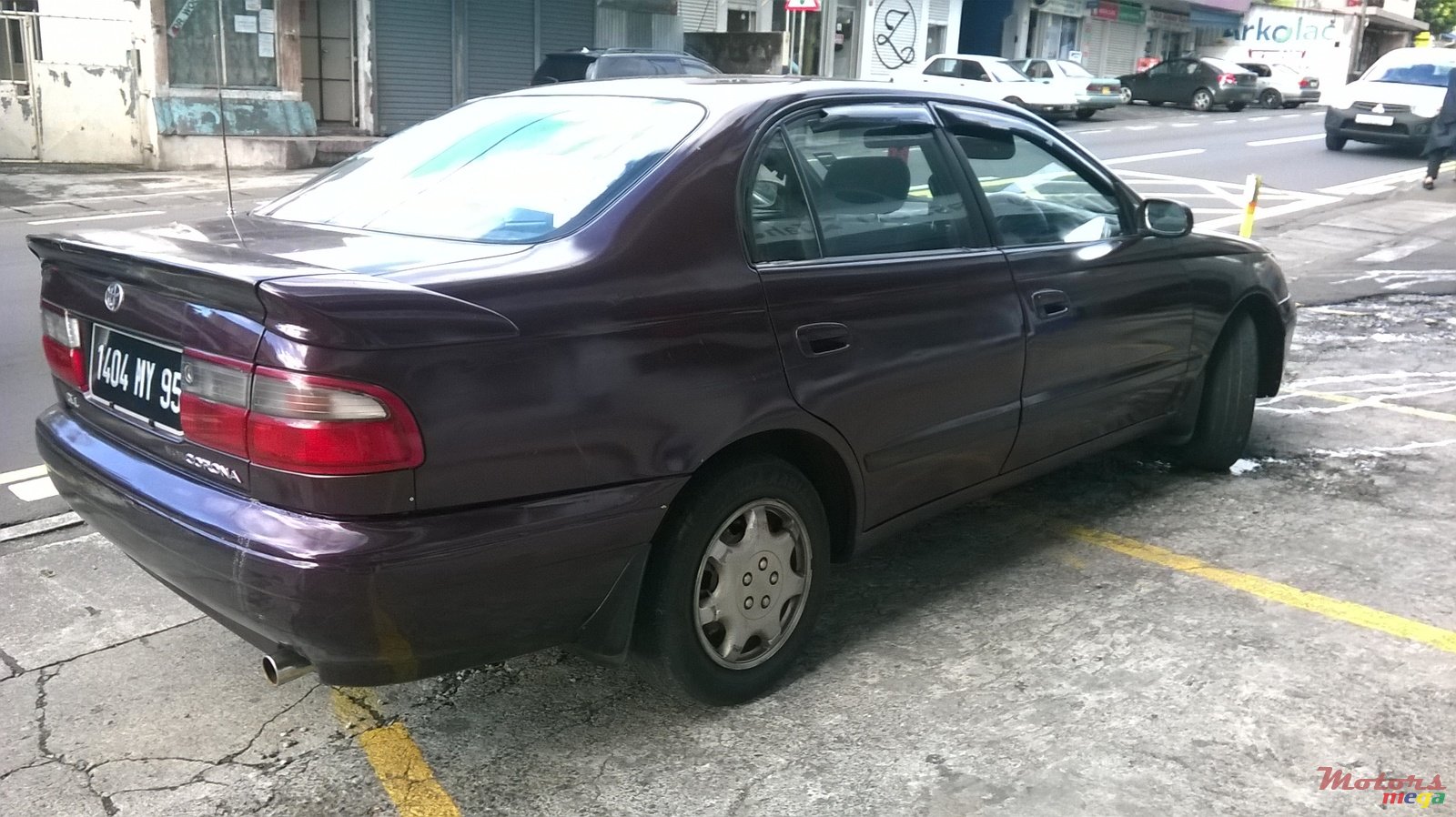 1995' Toyota Corona photo #2