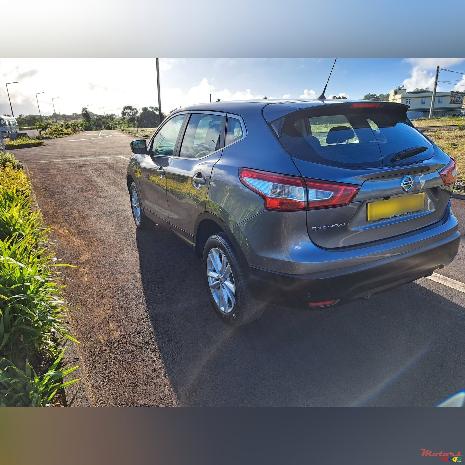 2015' Nissan Qashqai photo #1