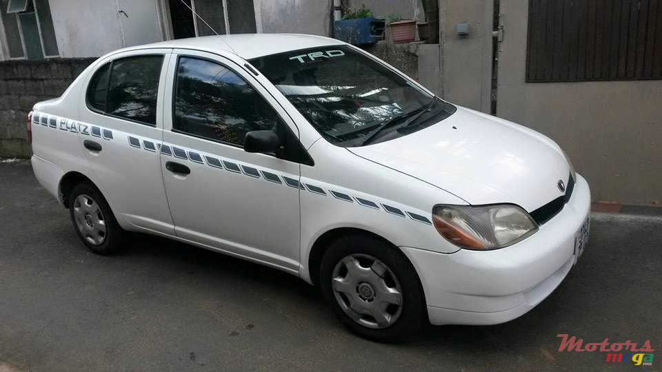 2002' Toyota platz photo #1