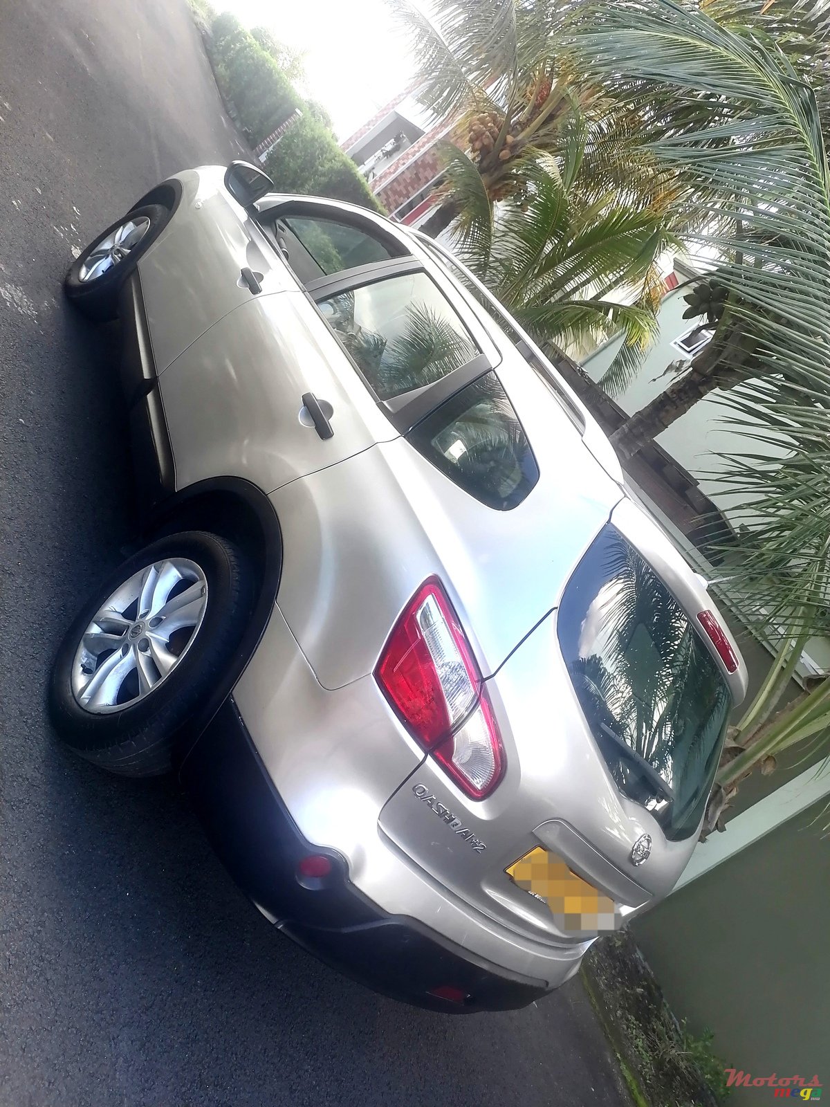 2012' Nissan Qashqai+2 photo #3