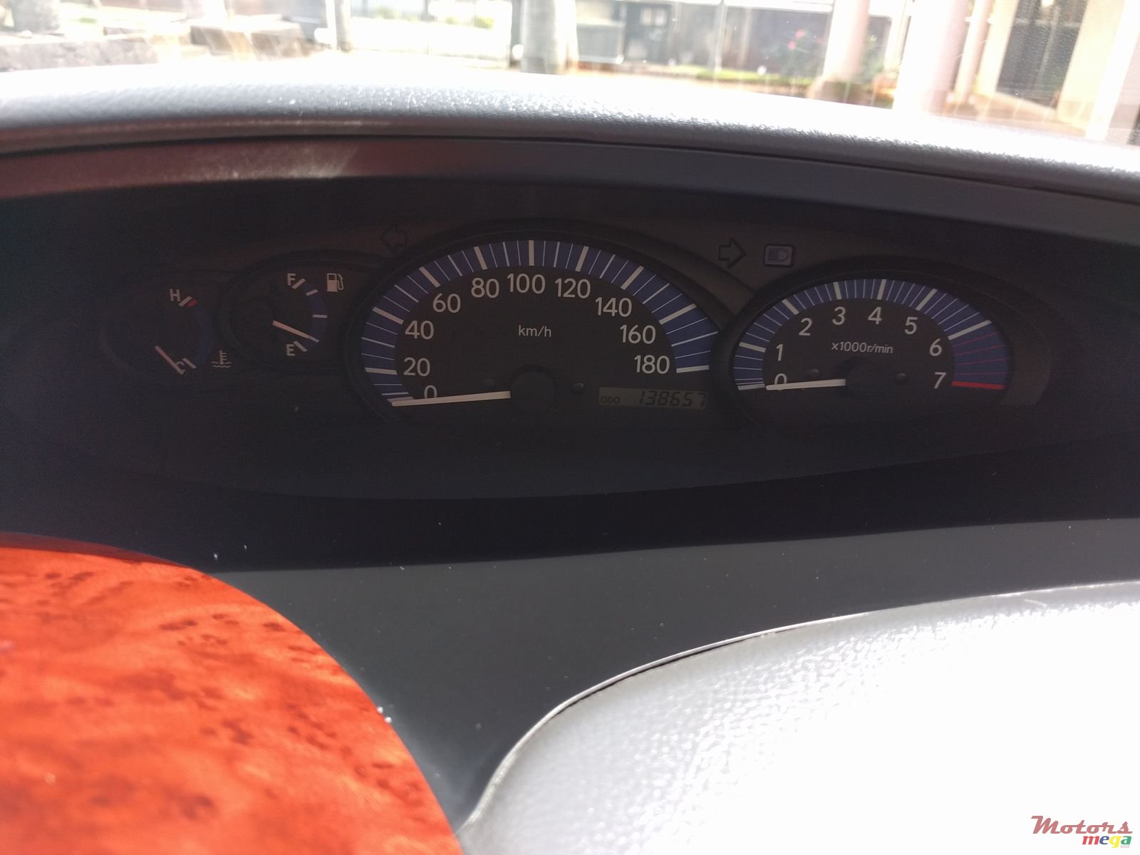 2002' Toyota Estima photo #6