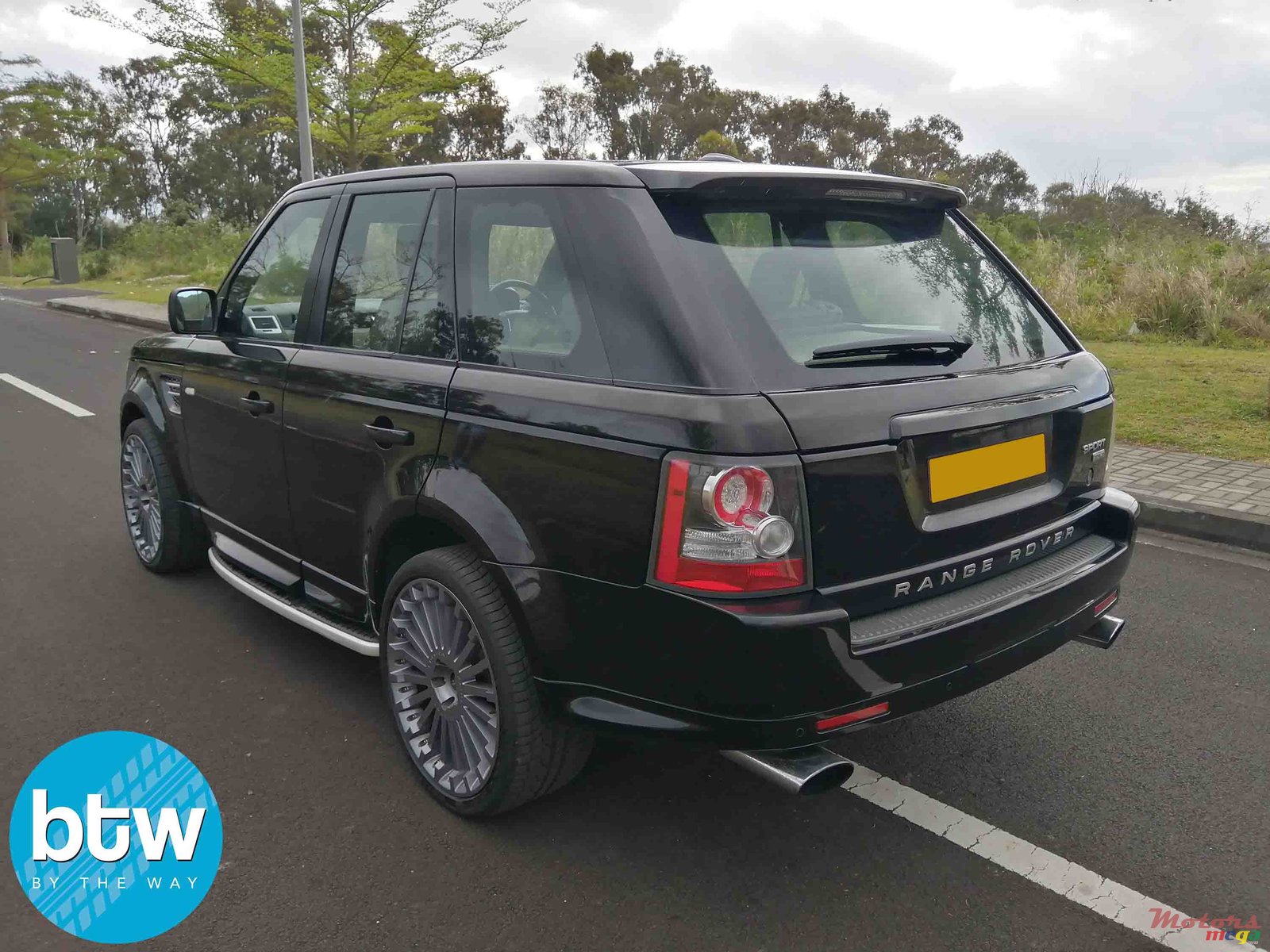 2010' Land Rover Range Rover Sport TDV8 (L320) photo #2