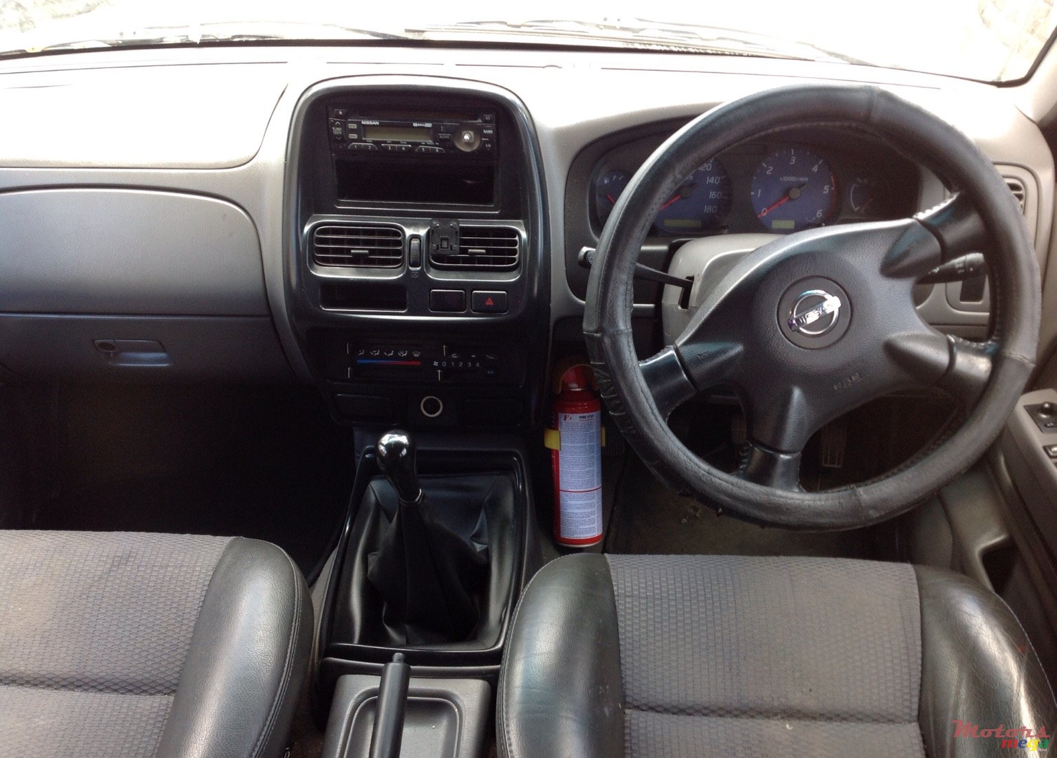 2009' Nissan photo #3