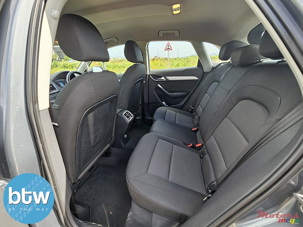 2016' Audi Q3 photo #6