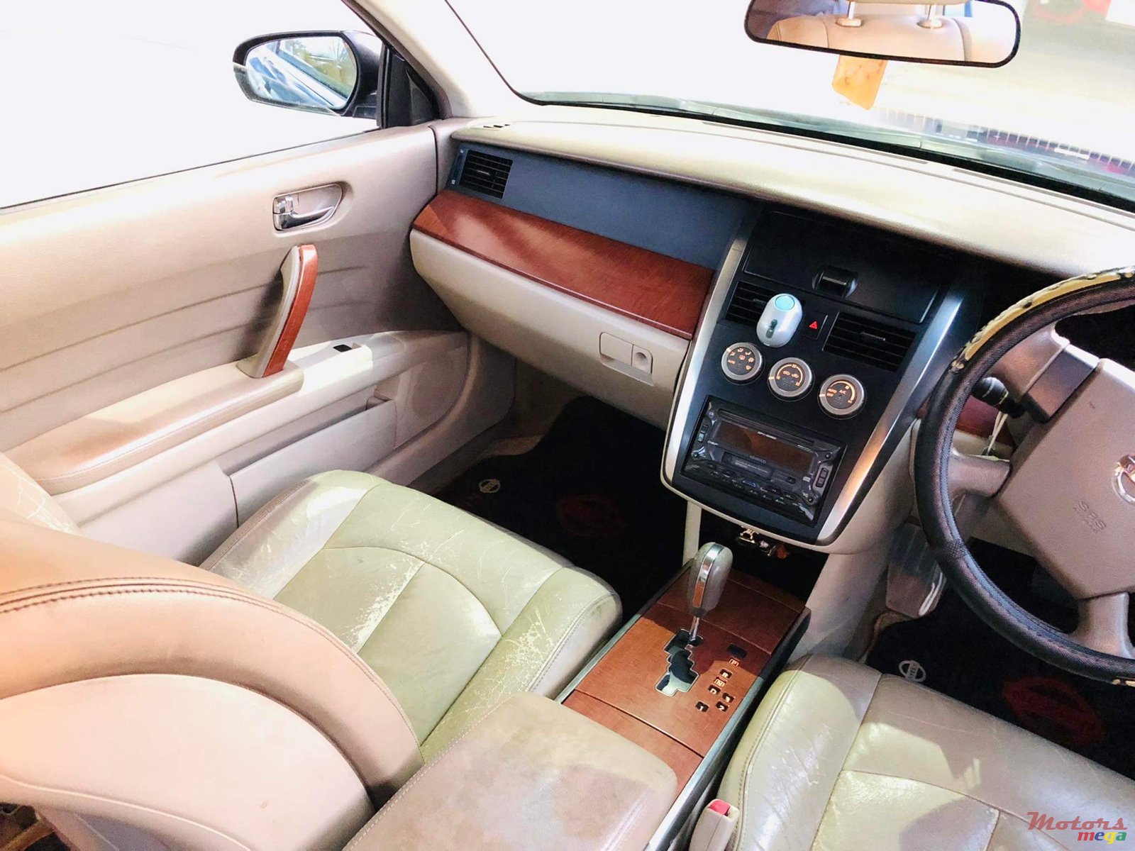 2004' Nissan Cefiro photo #4