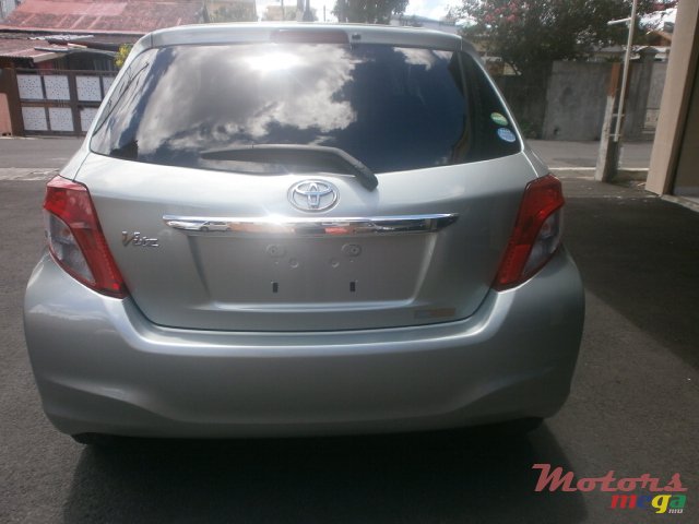 2012' Toyota Vitz JAPAN photo #6