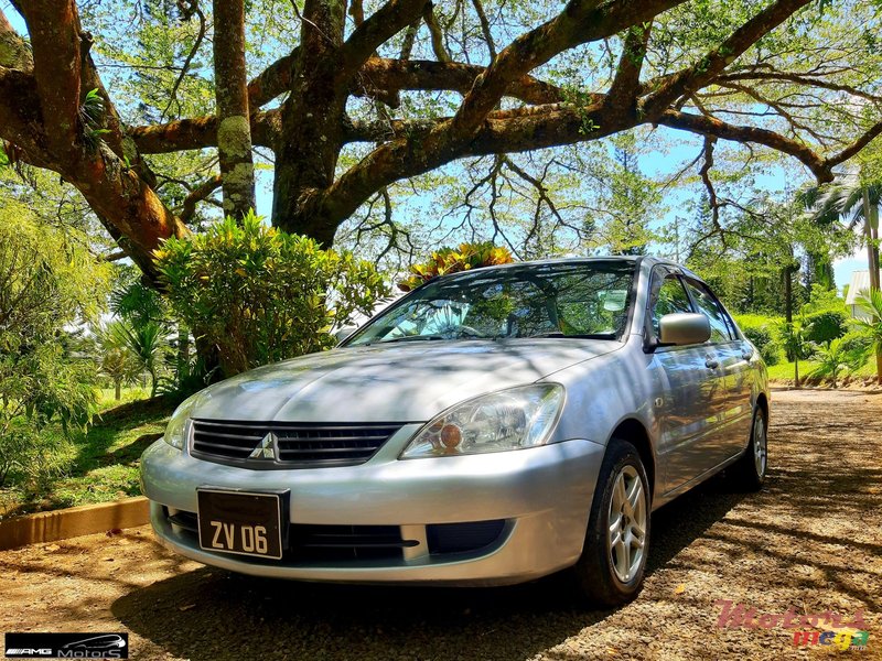 2006' Mitsubishi Lancer GLX 1.5 photo #2