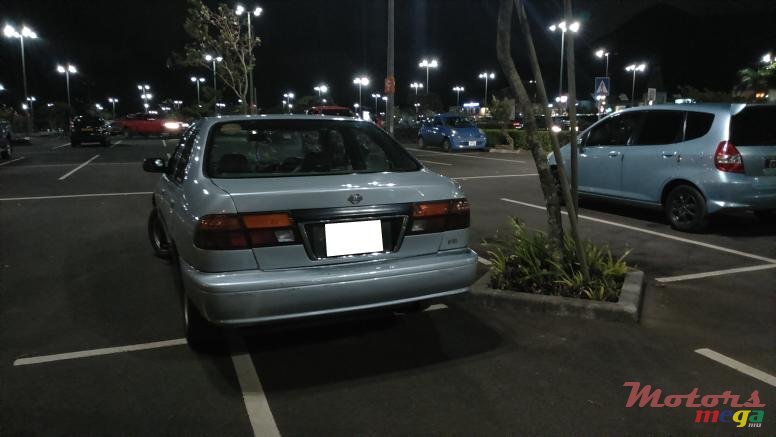 1999' Nissan Sunny photo #2