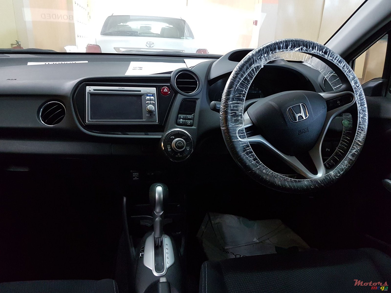 2013' Honda Insight photo #3