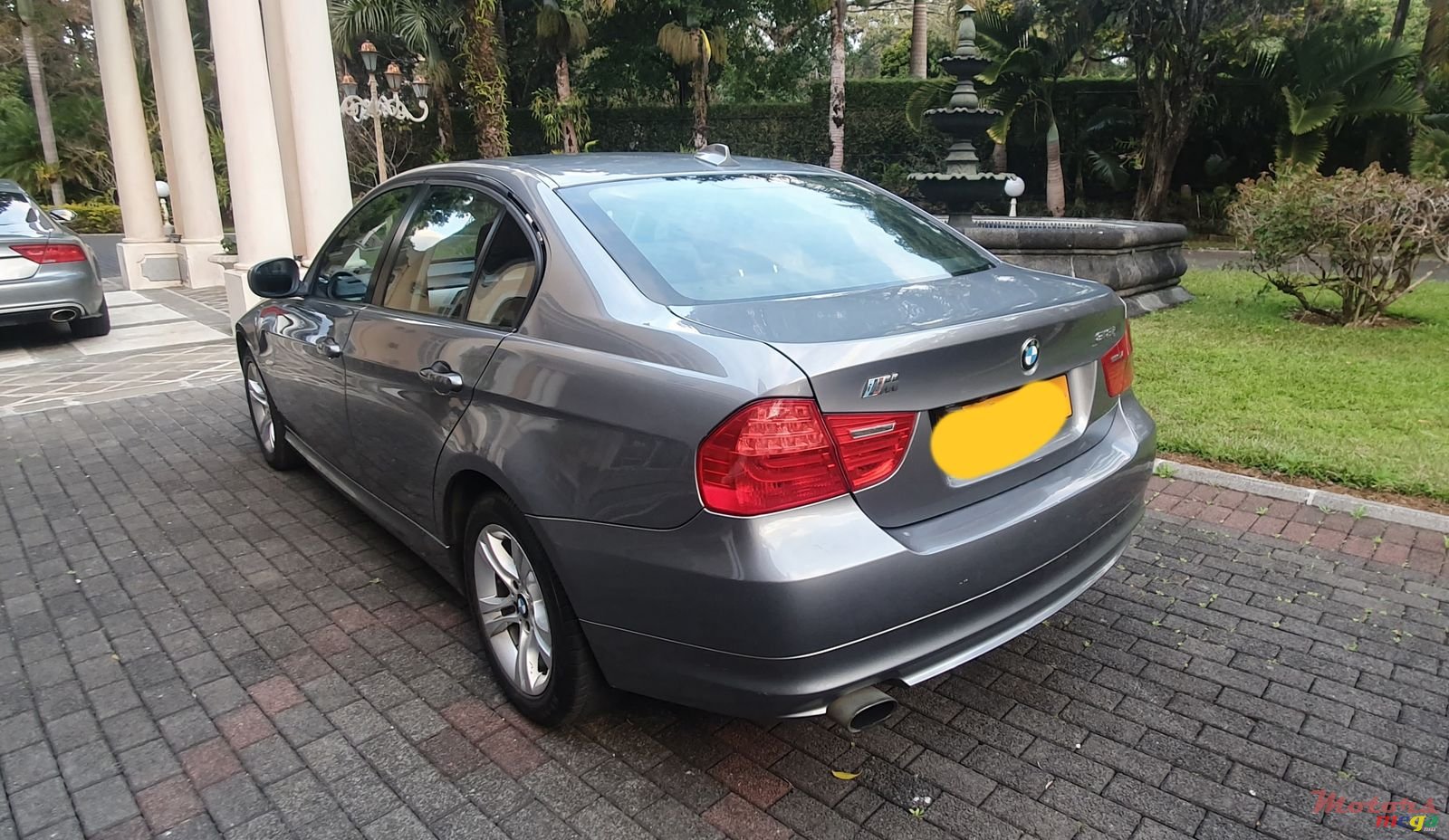 2008' BMW 3 Series photo #2