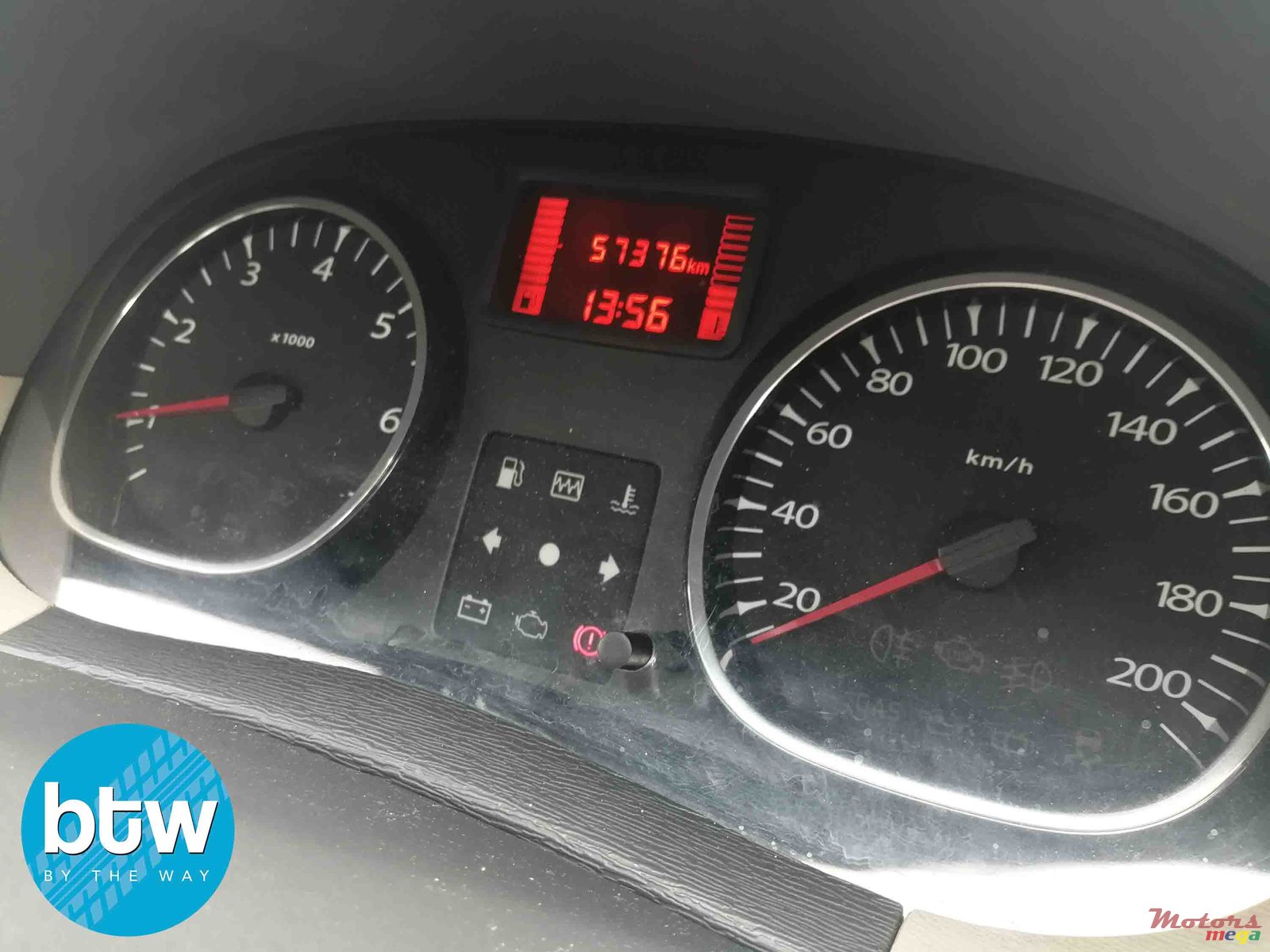 2014' Renault Duster AWD photo #7