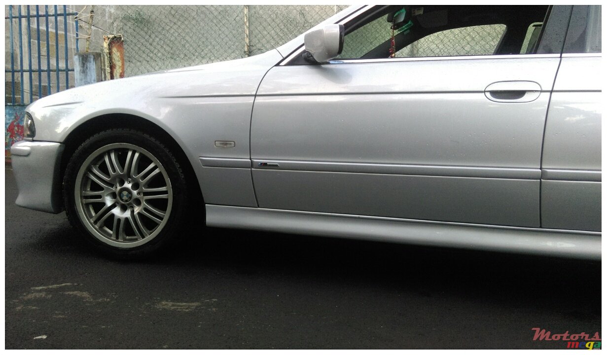 2002' BMW 525 photo #5