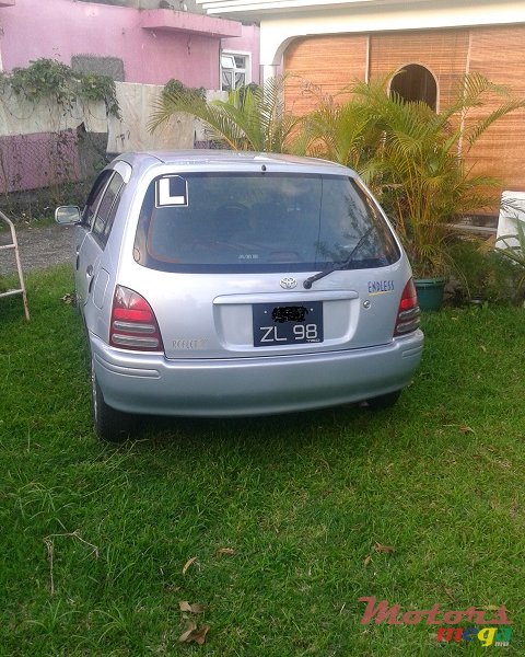 1998' Toyota Starlet photo #2