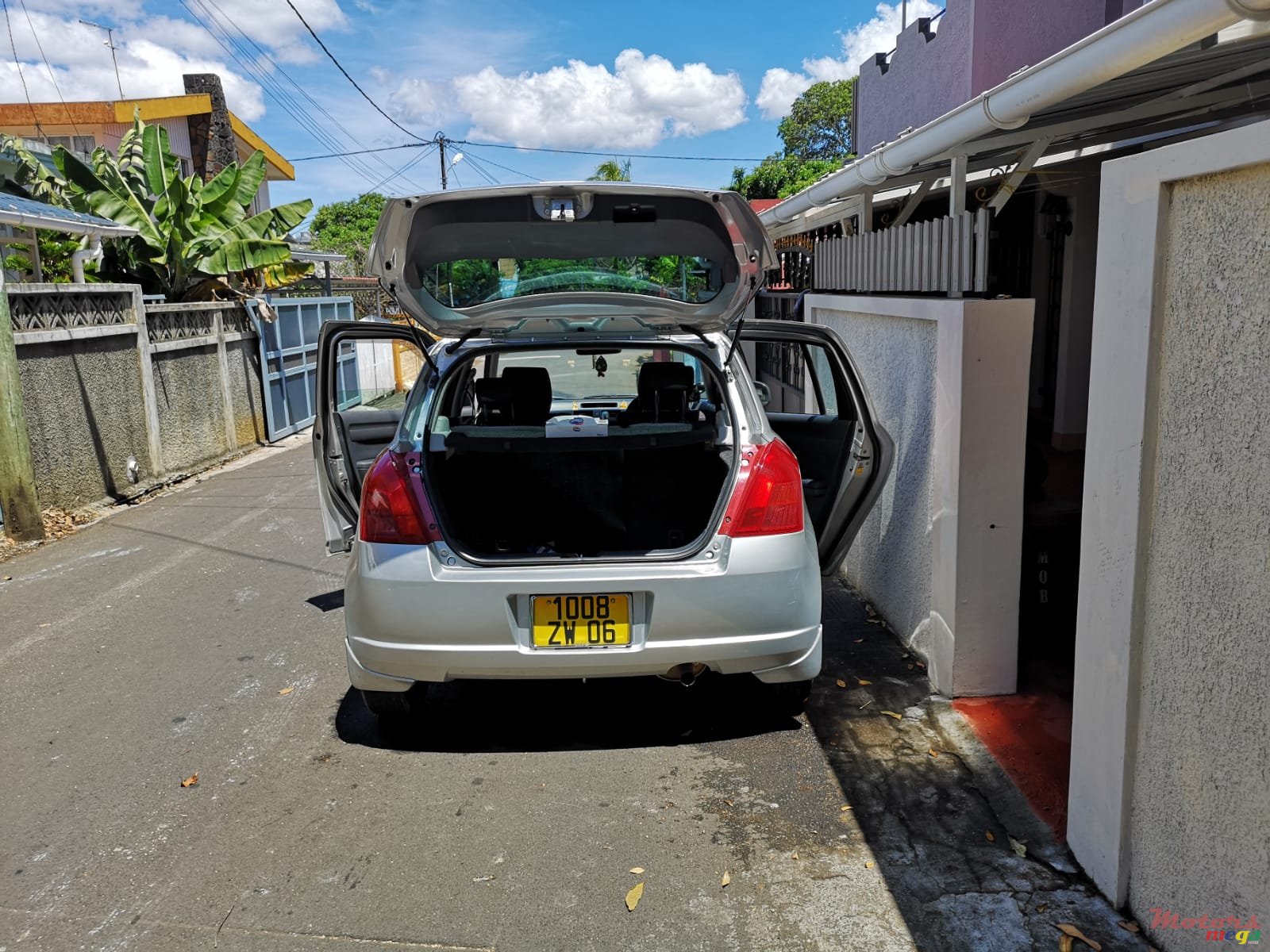 2006' Suzuki Swift photo #4