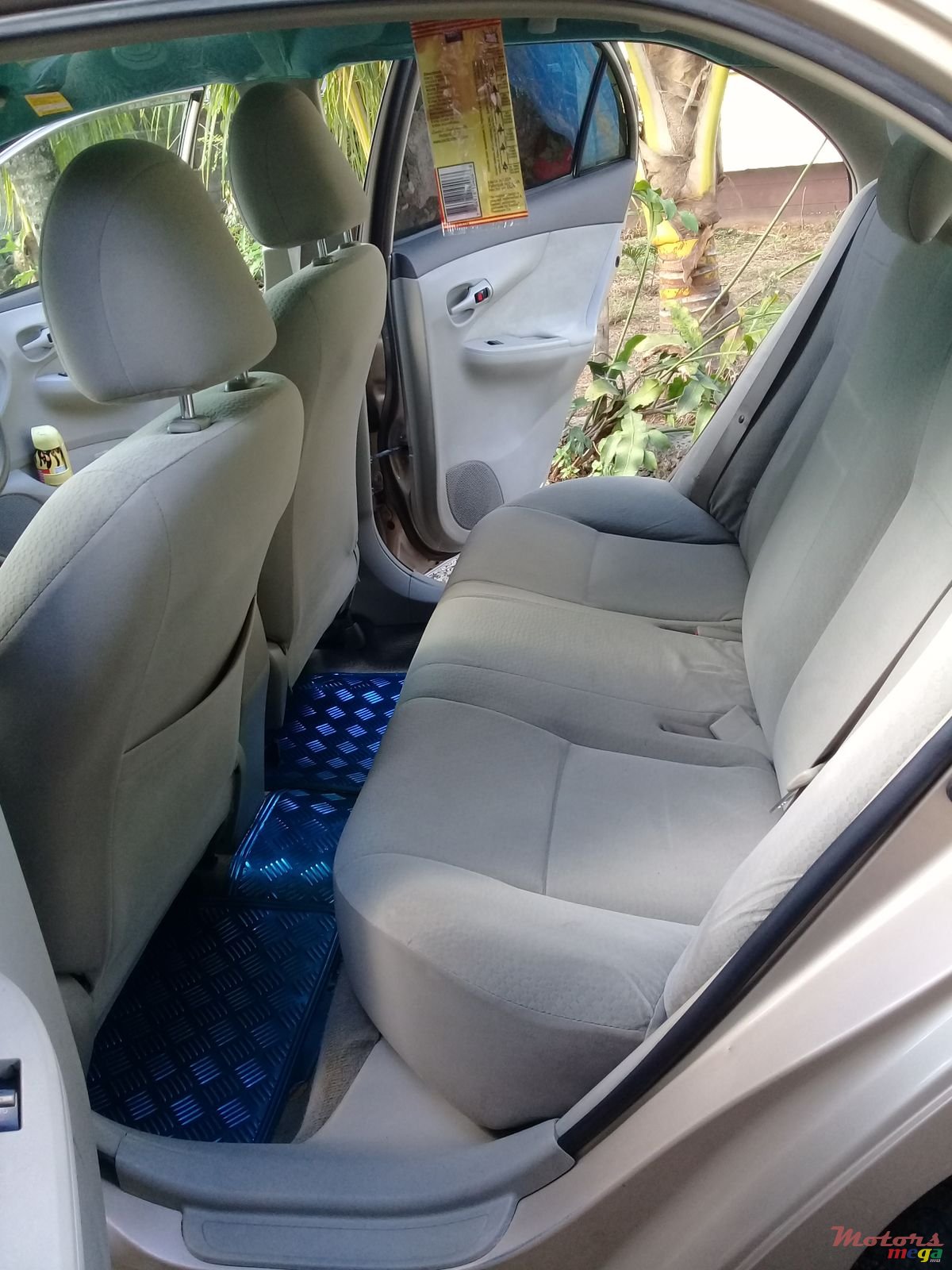 2009' Toyota Axio 00 photo #5