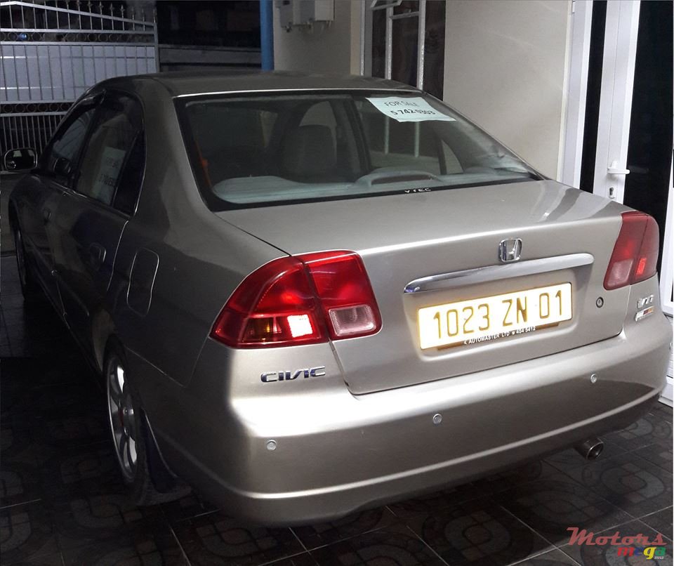 2001' Honda Civic VTEC photo #4