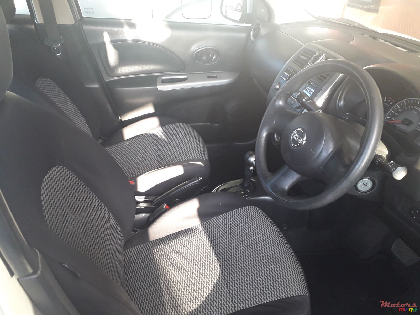 2015' Nissan Micra Automatic photo #3